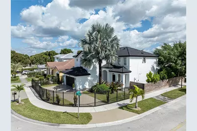 1733 SW 151st Pl, Miami, FL 33185 - Photo 2