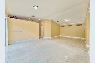 16930 SW 139th Pl, Miami, FL 33177 - Photo 8