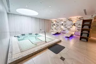 6801 Collins Ave, Miami Beach, FL 33141 - Photo 18