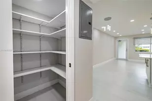 102 E Upminster E, Deerfield Beach, FL 33442 - Photo 8