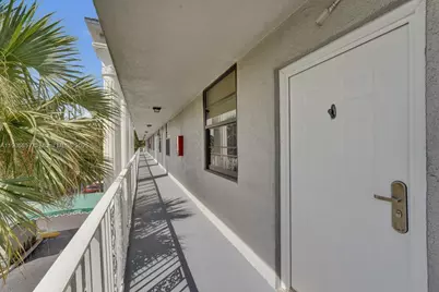 1502 Whitehall Dr #305, Davie, FL 33324 - Photo 22