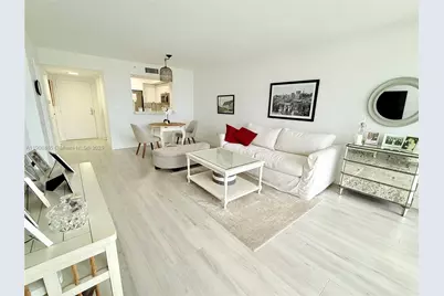 1800 Sunset Harbour Dr #2005, Miami Beach, FL 33139 - Photo 6