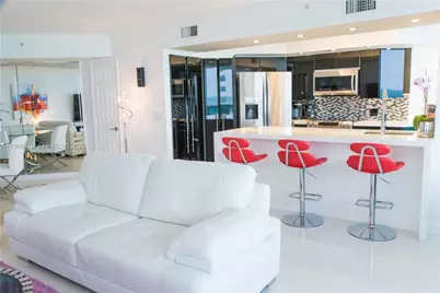6301 Collins Ave #1402, Miami Beach, FL 33141 - Photo 18