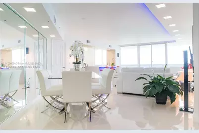6301 Collins Ave #1402, Miami Beach, FL 33141 - Photo 4
