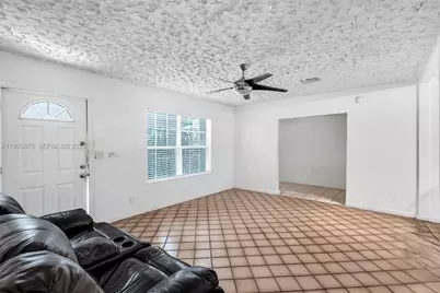 1271 NE 211th St, Miami, FL 33179 - Photo 6