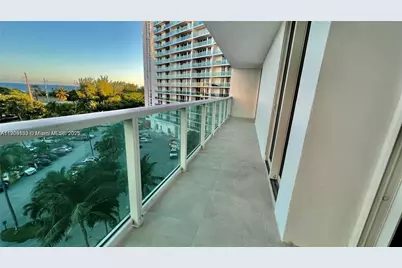 100 Bayview Dr #607, Sunny Isles Beach, FL 33160 - Photo 10