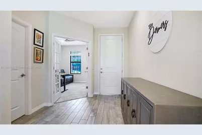 8605 Patron Ln, Lake Worth, FL 33467 - Photo 20