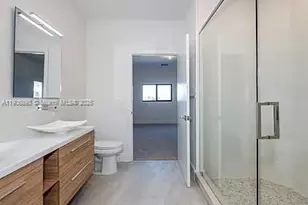4500 NW 8th Pl, Plantation, FL 33317 - Photo 22