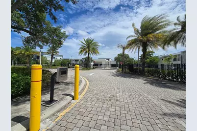 4500 NW 8th Pl, Plantation, FL 33317 - Photo 40