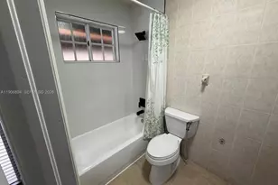 7845 W 36th Ave, Hialeah, FL 33018 - Photo 14