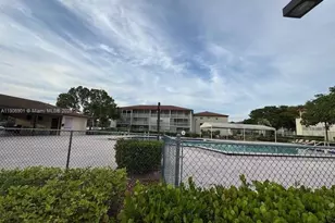 13455 SW 3rd St, Pembroke Pines, FL 33027 - Photo 12