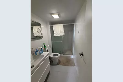 100 Bayview Dr #425, Sunny Isles Beach, FL 33160 - Photo 14