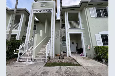 2590 NE 3rd Dr #203, Homestead, FL 33033 - Photo 2