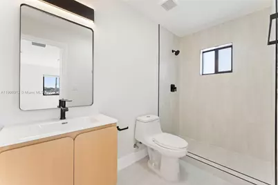 1171 NW 66th St, Miami, FL 33150 - Photo 32