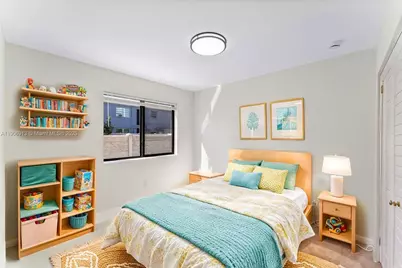 1171 NW 66th St, Miami, FL 33150 - Photo 10