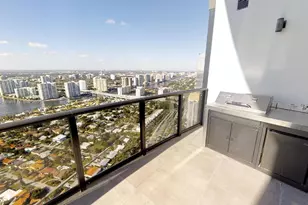 18555 Collins Ave, Sunny Isles Beach, FL 33160 - Photo 26
