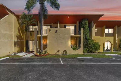 13715 SW 84th St #F, Miami, FL 33183 - Photo 1