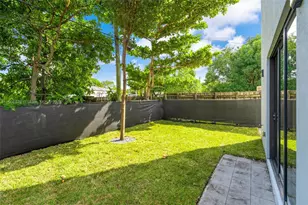225 NW 40th Ct, Miami, FL 33126 - Photo 20