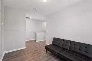 508 Glenn Cross Dr, Ruskin, FL 33570 - Photo 14