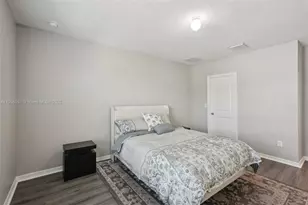 508 Glenn Cross Dr, Ruskin, FL 33570 - Photo 16