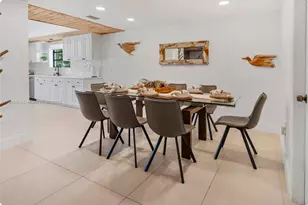 7536 W Treasure Dr, North Bay Village, FL 33141 - Photo 16