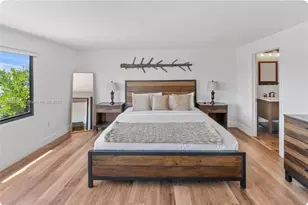 7536 W Treasure Dr, North Bay Village, FL 33141 - Photo 22