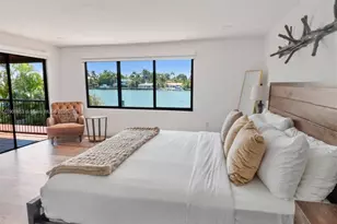 7536 W Treasure Dr, North Bay Village, FL 33141 - Photo 20