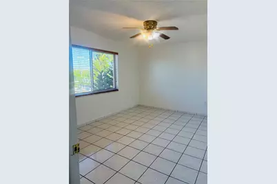295 NW 72nd Ave #401, Miami, FL 33126 - Photo 4