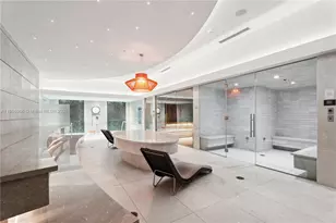 1010 Brickell Ave, Miami, FL 33131 - Photo 14