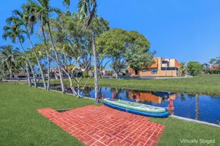 1245 NW 92nd Ave, Pembroke Pines, FL 33024 - Photo 32