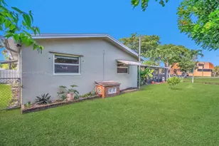 1245 NW 92nd Ave, Pembroke Pines, FL 33024 - Photo 32