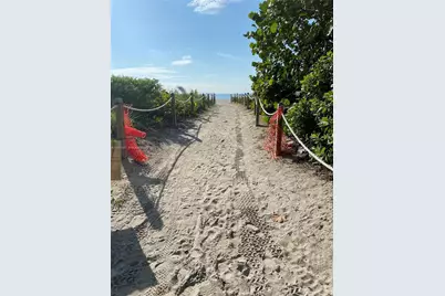 2301 Collins Av #737, Miami Beach, FL 33139 - Photo 22