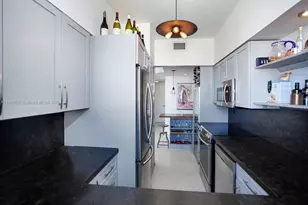 1621 Bay Rd, Miami Beach, FL 33139 - Photo 12