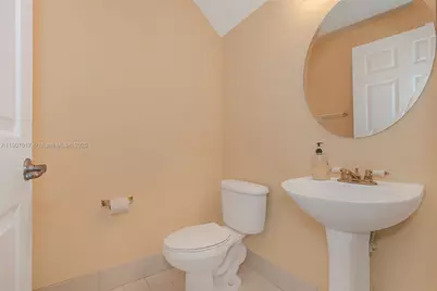 13155 NW 9th Ct, Pembroke Pines, FL 33028 - Photo 10