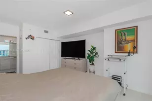 400 Sunny Isles Blvd, Sunny Isles Beach, FL 33160 - Photo 16
