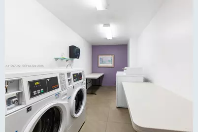 1621 Bay Rd #604, Miami Beach, FL 33139 - Photo 24