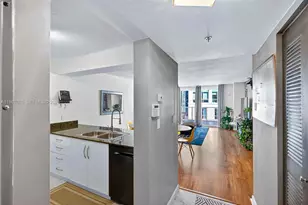 1200 Brickell Bay Dr, Miami, FL 33131 - Photo 4