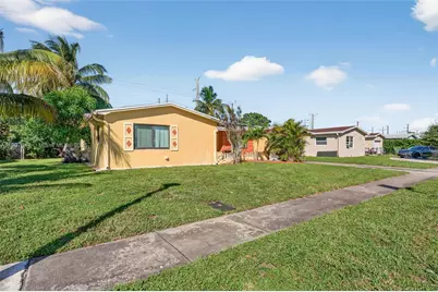 849 NW 70th Way, Margate, FL 33063 - Photo 2
