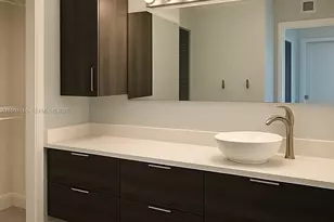 3731 N Country Club Dr, Aventura, FL 33180 - Photo 8