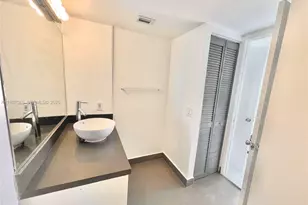 3731 N Country Club Dr, Aventura, FL 33180 - Photo 10