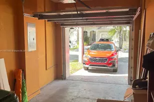 5641 NW 112th Ct, Doral, FL 33178 - Photo 2