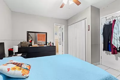 720 NW 19th Ct, Miami, FL 33125 - Photo 36