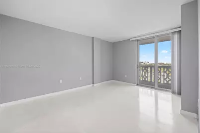 1020 Meridian Ave #811, Miami Beach, FL 33139 - Photo 12