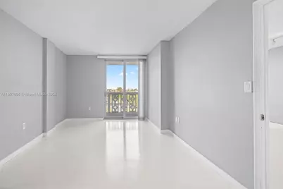 1020 Meridian Ave #811, Miami Beach, FL 33139 - Photo 14