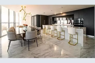 851 NE 1st Ave #4811, Miami, FL 33132 - Photo 2