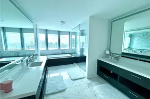 851 NE 1st Ave, Miami, FL 33132 - Photo 8