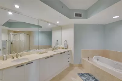 231 Riverside Dr #510, Daytona, FL 32117 - Photo 18