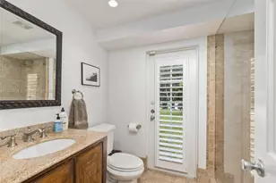 9240 SW 69th Ct, Pinecrest, FL 33156 - Photo 14