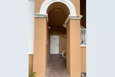 17710 NW 73rd Ave #103-20, Hialeah, FL 33015 - Photo 2