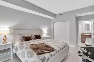 400 Sunny Isles Blvd, Sunny Isles Beach, FL 33160 - Photo 20